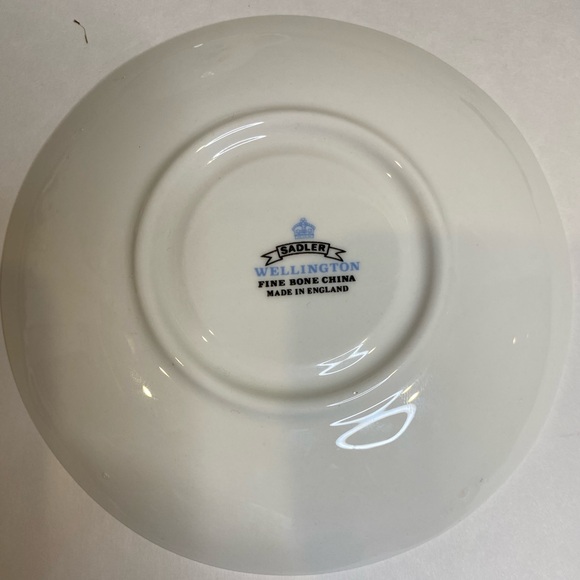 Vtg Sadler Wellington Bone China Lavender Pansy Teacup and Saucer Tea Floral - Picture 6 of 6